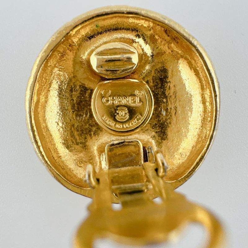 Chanel Vintage Earrings Round Earrings Chanel Gold
