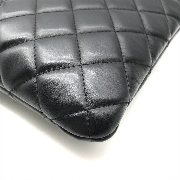 Chanel CC Logo Quilted Camellia Lambskin Clutch Black Pink Case