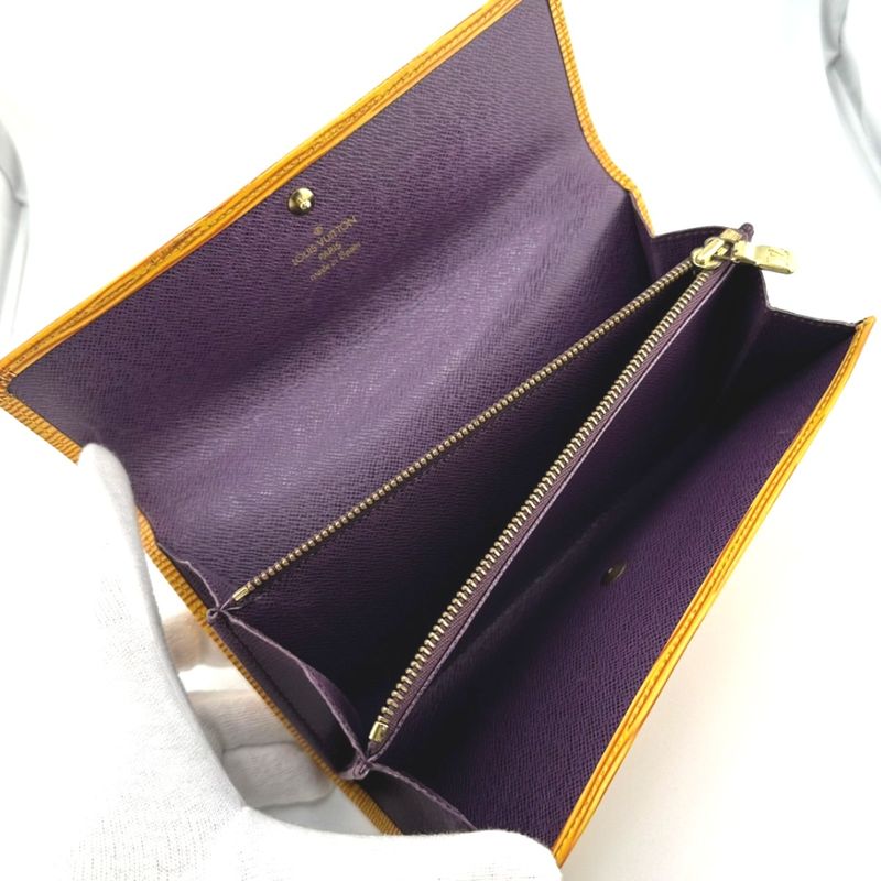 Louis Vuitton M63579 Epi Trifold Long Wallet Portmonnais Cles Di Long Wallet