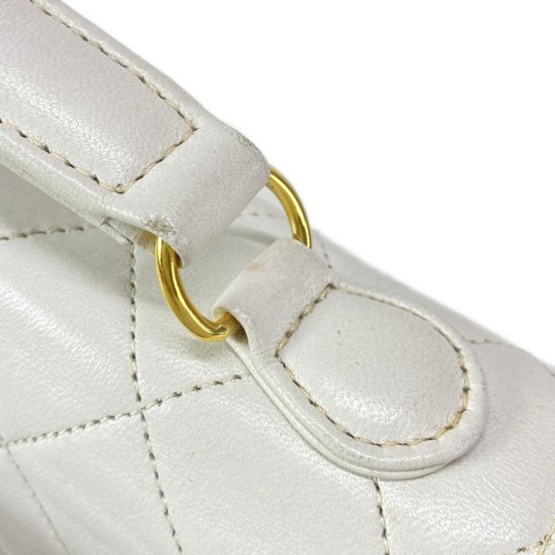 Chanel Shoulder Bag Matelasse /double Coco White 2way/gold Hardware /chain