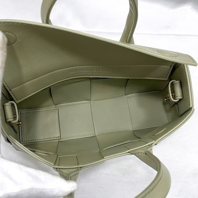 Bottega Veneta 2 way Bag Mini East West Light Green