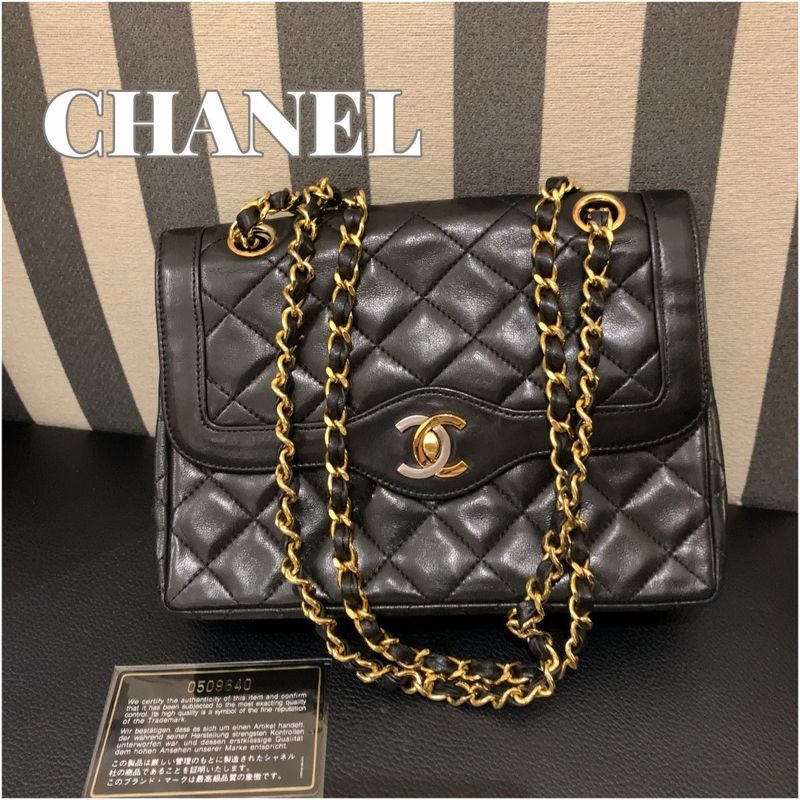 ◎ Authentic Chanel Paris Limited Matelasse Shoulder Bag Chain Black Gold