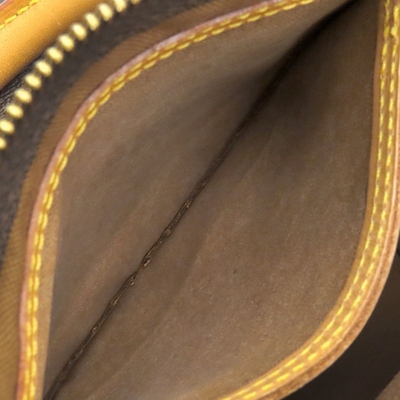 Louis Vuitton Handbag Speedy 30 Monogram Canvas Monogram Gold Hardware Brown