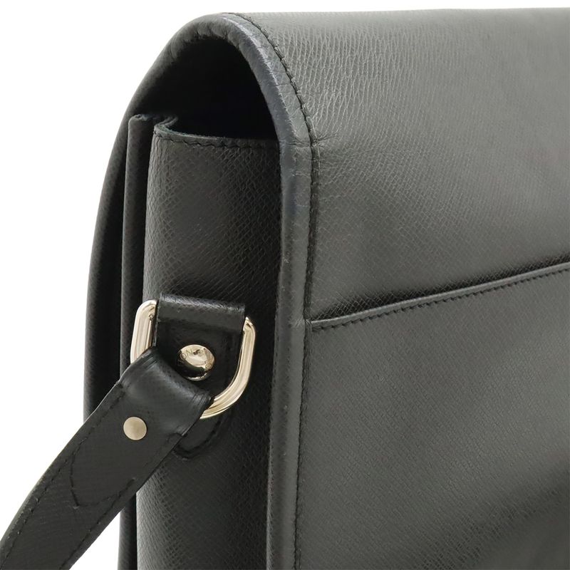 Louis Vuitton Taiga Alexei Shoulder Bag Crossbody Ardoise Black Silver Hardware