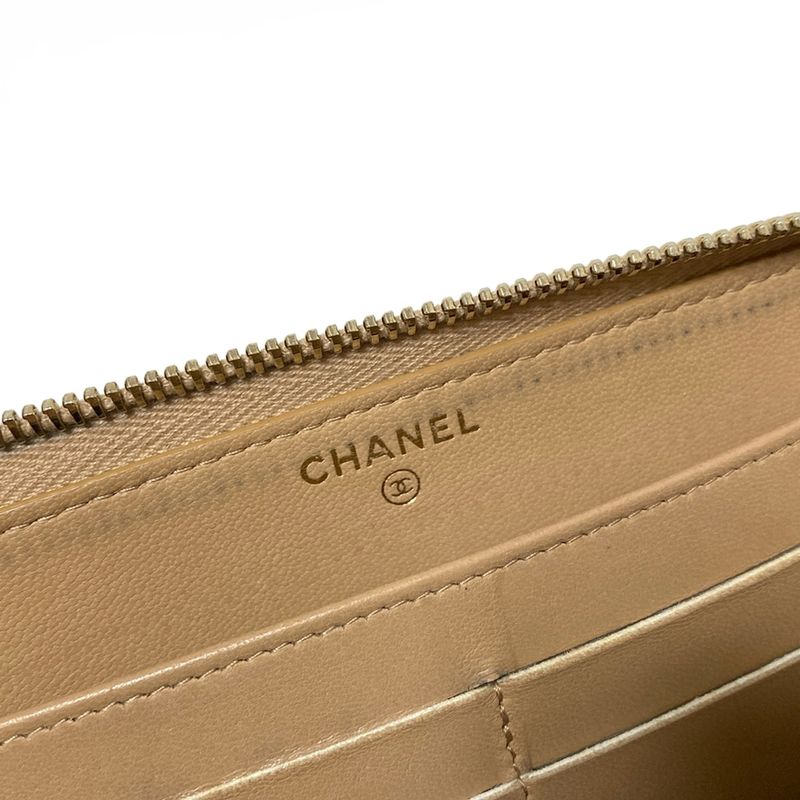 Chanel Long Wallet V-stitched (chevron) Beige Coco Mark/gold Hardware / Round