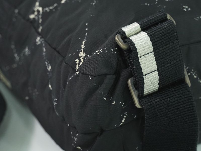 Authentic Chanel Logo Pattern Chain Shoulder Bag Tote Bag Canvas Beige Bag