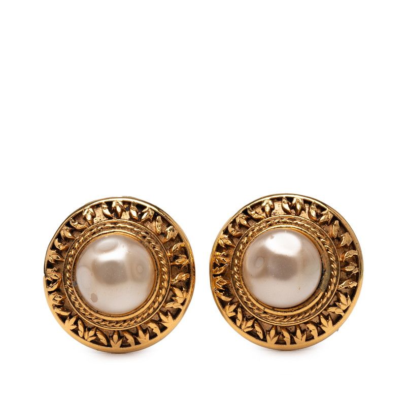 Chanel Round Gold Plated Faux Pearl Ladies Chanel