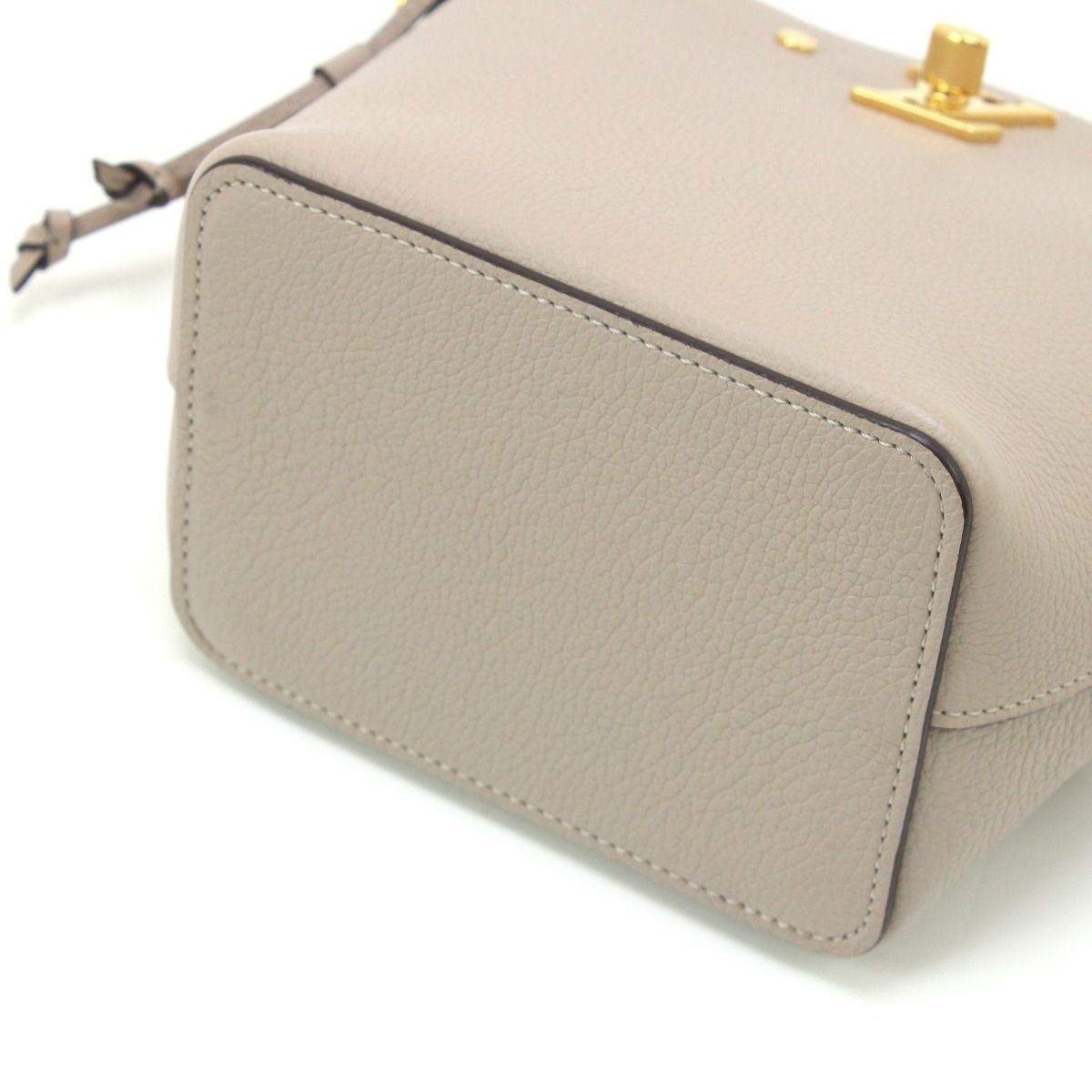 Louis Vuitton Nano Rock Me Bucket Shoulder Bag M69205 Beige