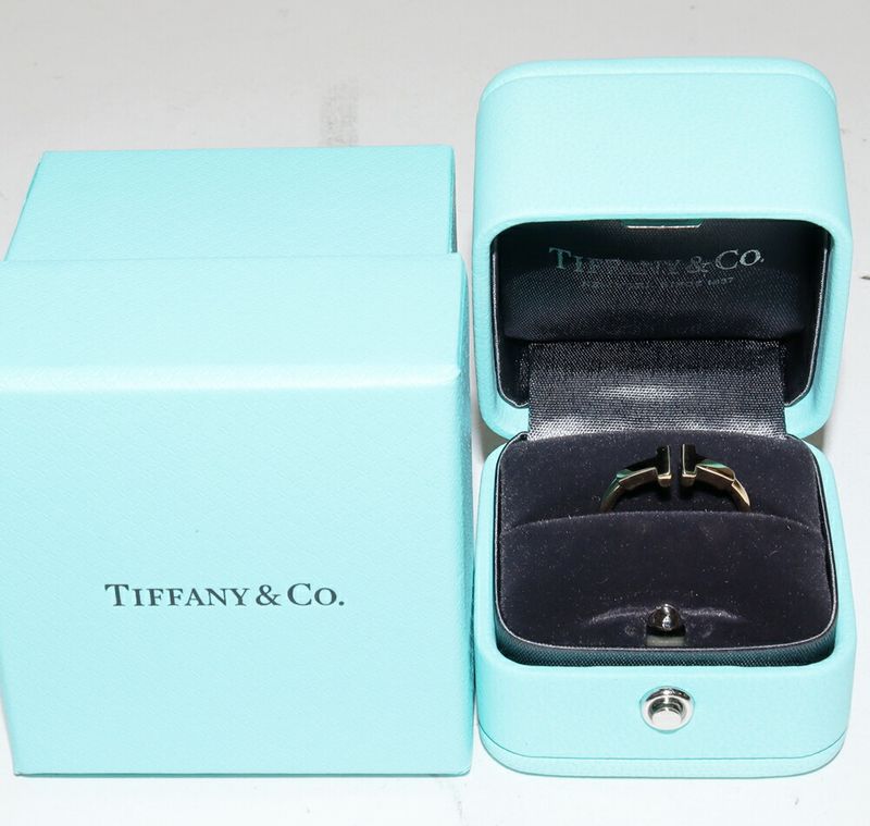 Tiffany & Co Ring 18K Yellow Gold T-wire Ring