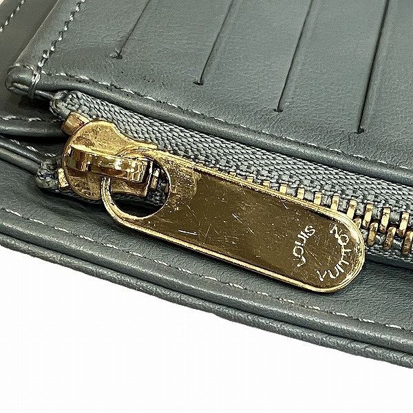 Louis Vuitton Mahina Portefeuille Amelia M58128 Long Wallet Trifold Wallet Women