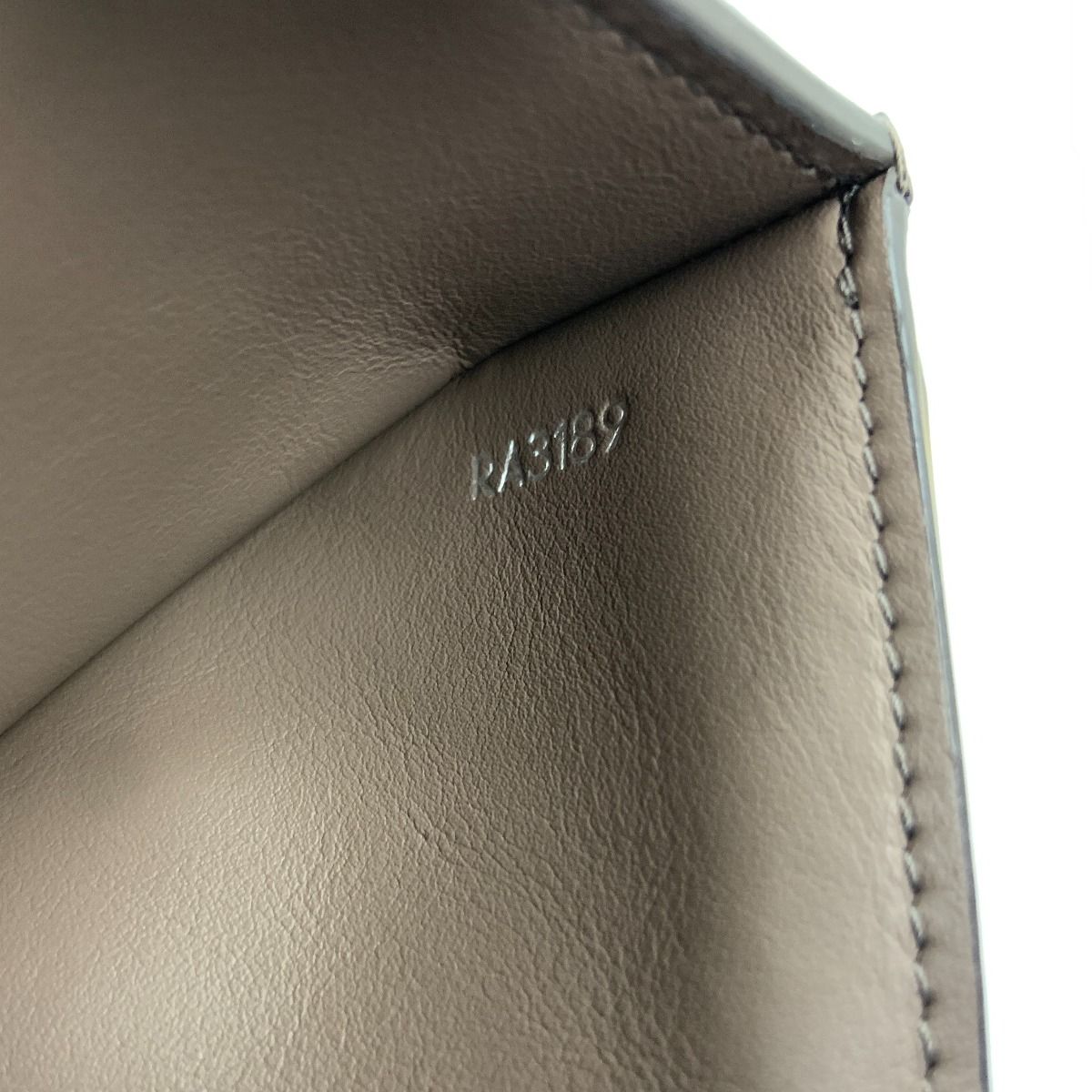 Louis Vuitton Portefeuille Capucines XS Trifold Wallet M68588 Pink