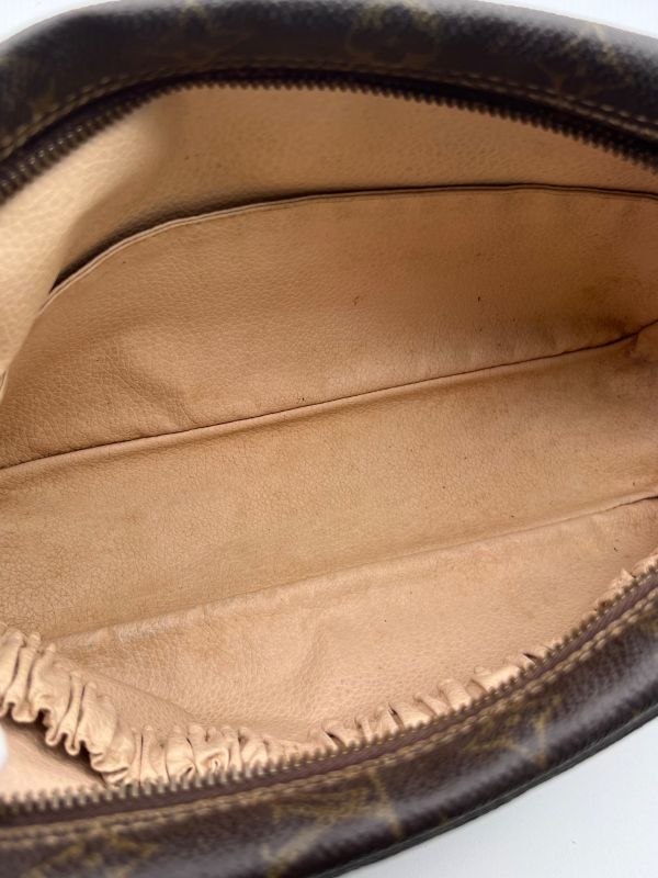 Louis Vuitton Pouch Trousse Toilette 28 Clutch Bag Monogram M47522 05bs210