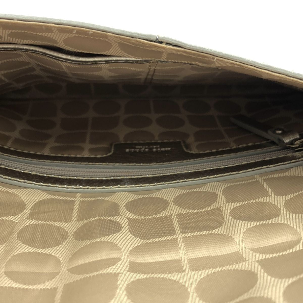 KATE SPADE Leather Metallic Flap Clutch Bag Fully Patterned Lining Silver Formal