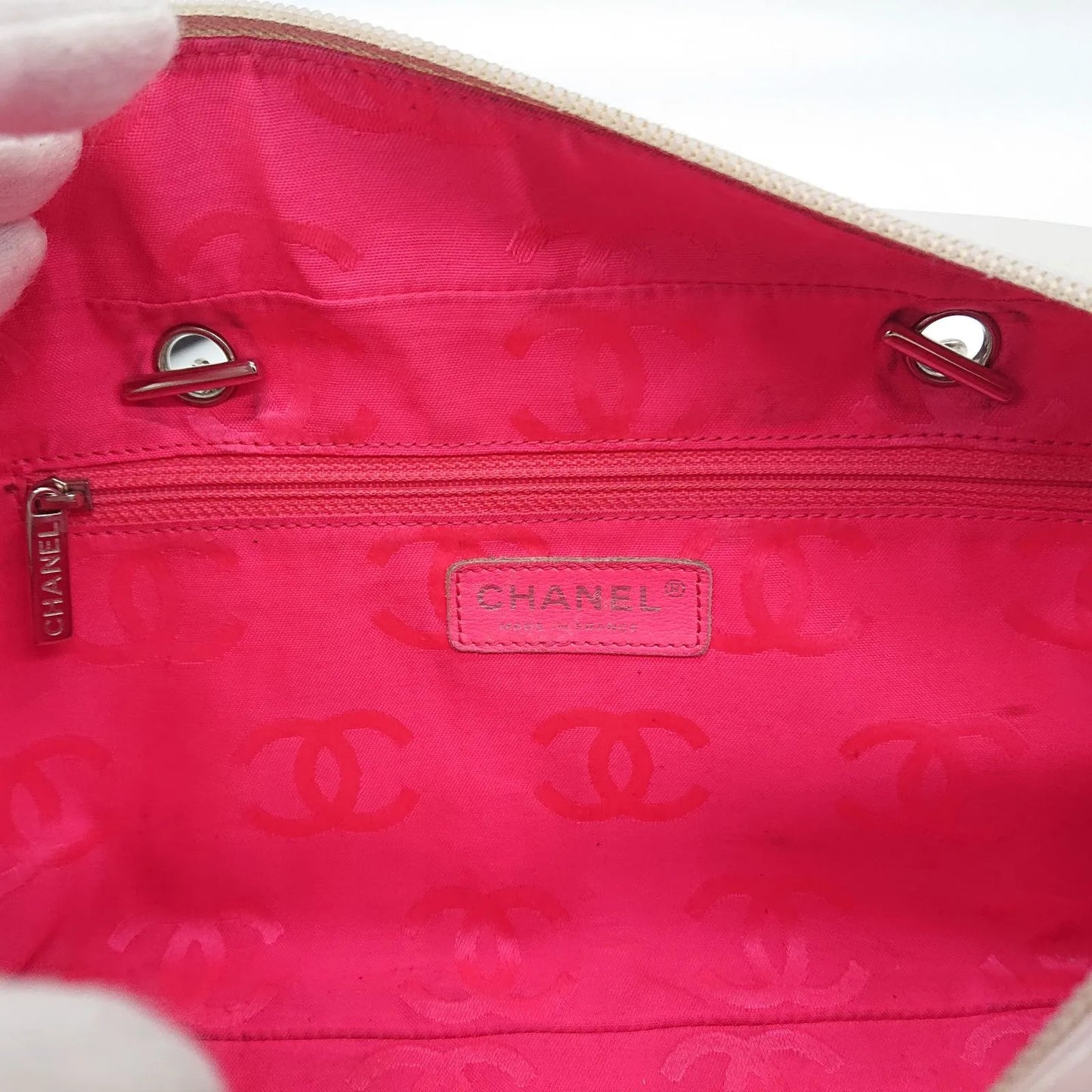 CHANEL Cambon Quilted Ligne Shoulder Bowling Bowler Bag Tote White