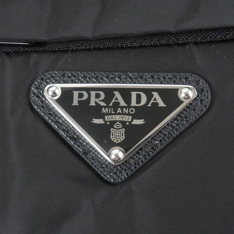 Prada 2024 Sgn955 Triangle Logo Re-nylon Puffer Jacket Down Jacket Black 50