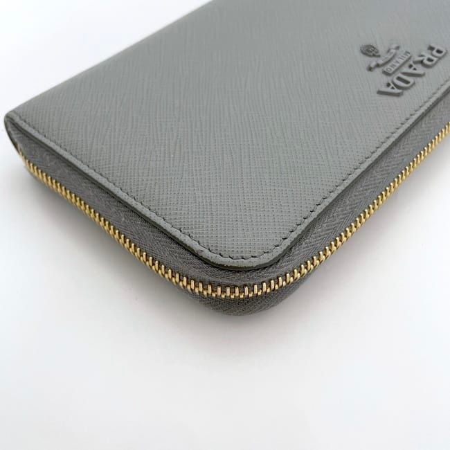 Prada Round Zipper Long Wallet Gray 1ml506 Excellent Condition Wallet