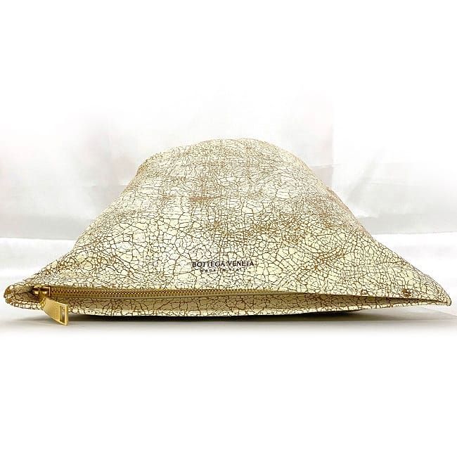 Bottega Veneta Twist Clutch Bag Beige White 607964