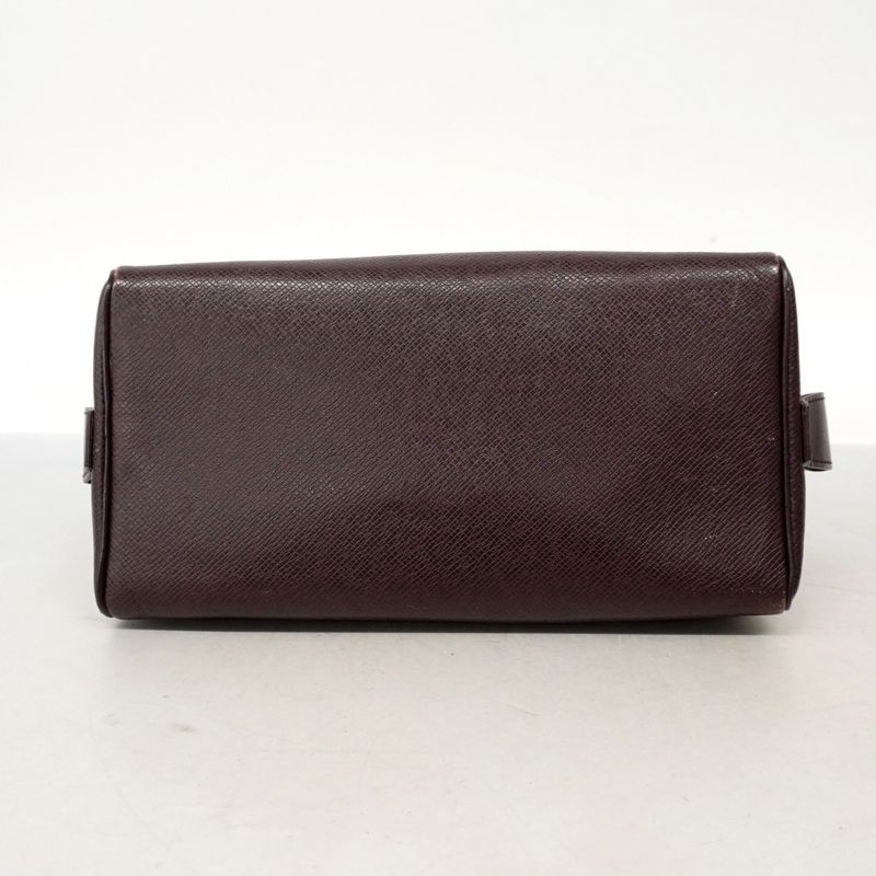 Louis Vuitton Clutch Bag Taiga Trousse Toilette PM M30226 Acajou - Men's