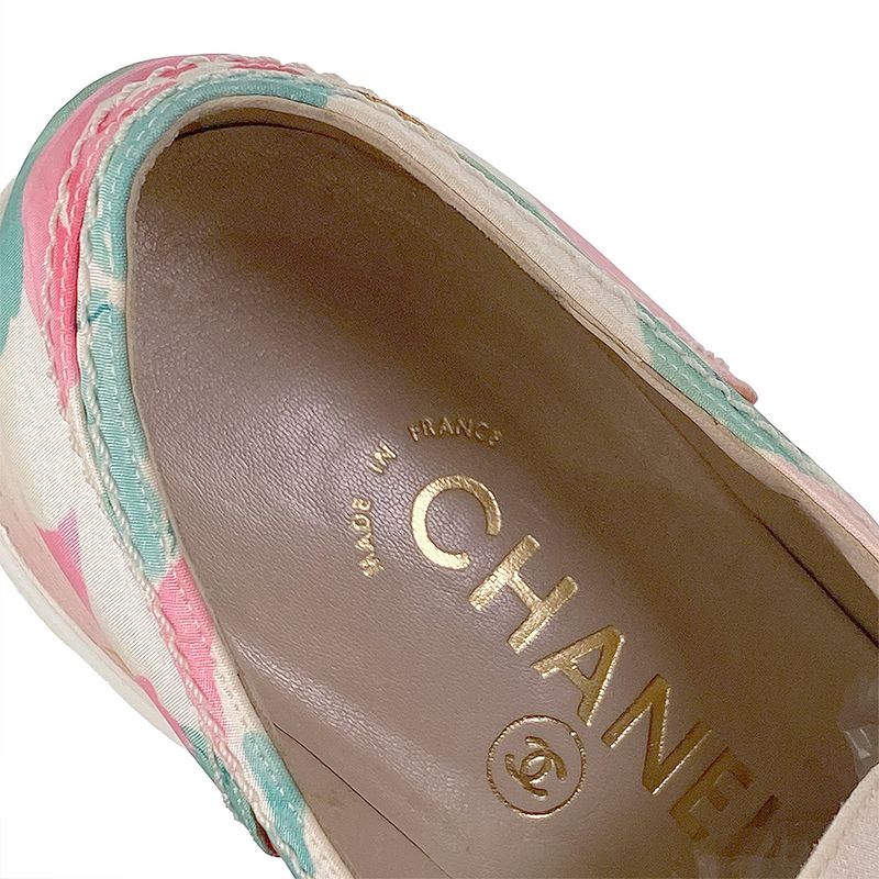 Chanel All-Print Gp Barrette Hair Clip Sneakers