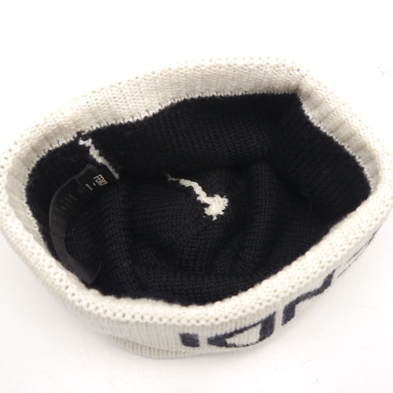 Fendi Knit Cap Beanie Wool White And Black