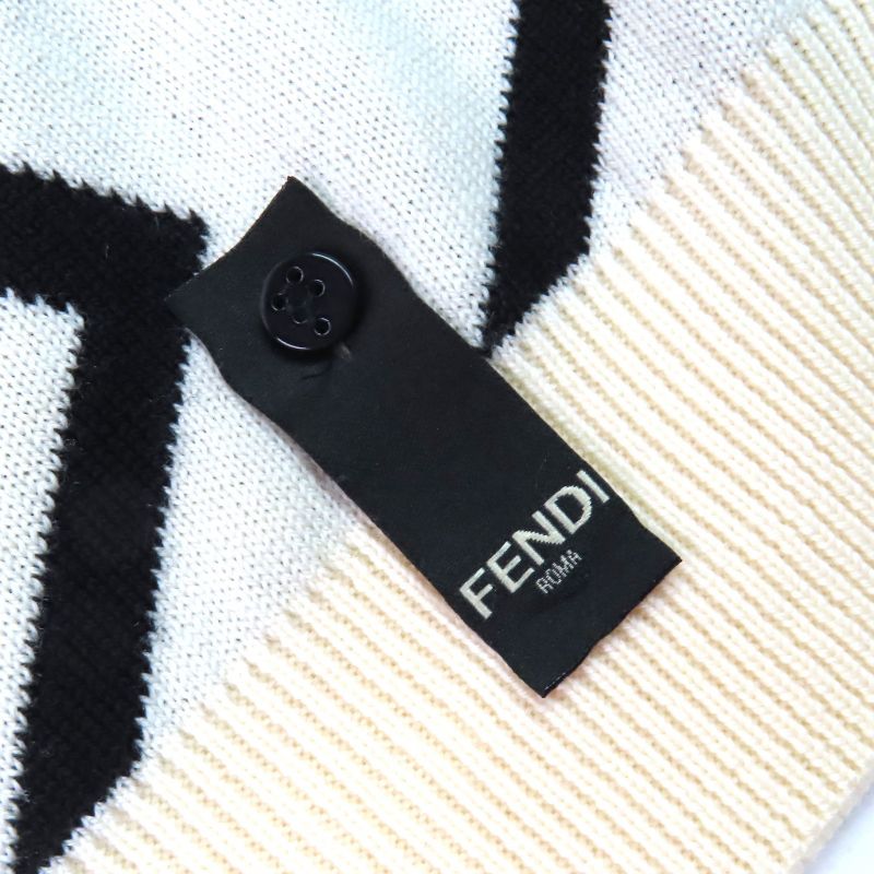 Fendi Fzz489 100% Wool FF Motif Total Pattern Crew Neck Long Sleeves Knit