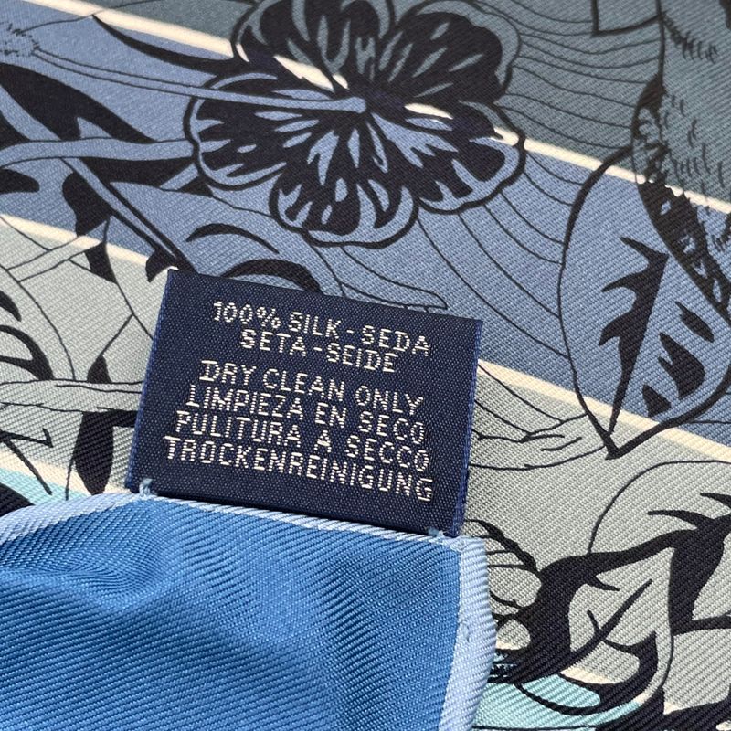 Hermes Scarf Carre 90 DIP DYE Jungle LOVE 100% Blue Silk