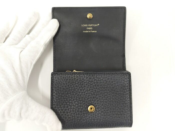Louis Vuitton Porte Feuille Capucines Bifold Wallet Navy M62157