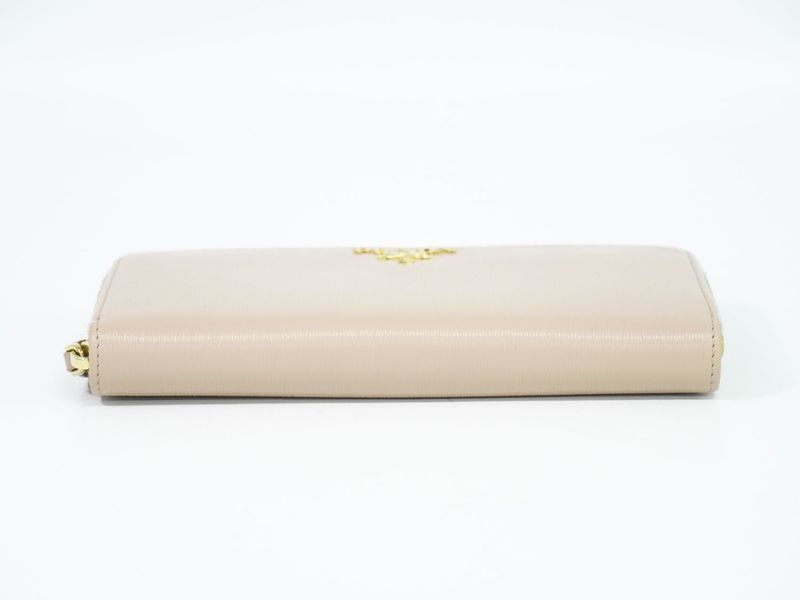 Authentic Prada Leather Round Zipper Long Wallet Long Wallet Beige Wallet