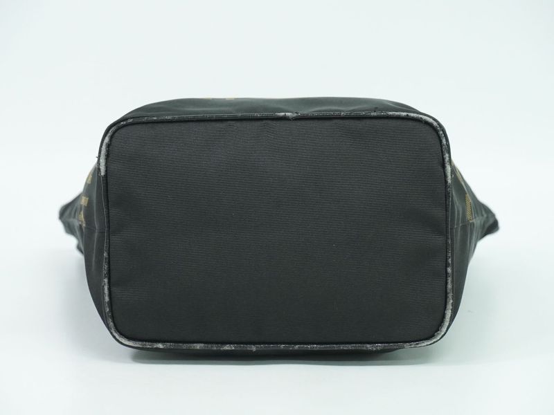 Authentic Fendi Logo Tote Handbag Canvas Black 26488 Bag Pre-owned [follow-up