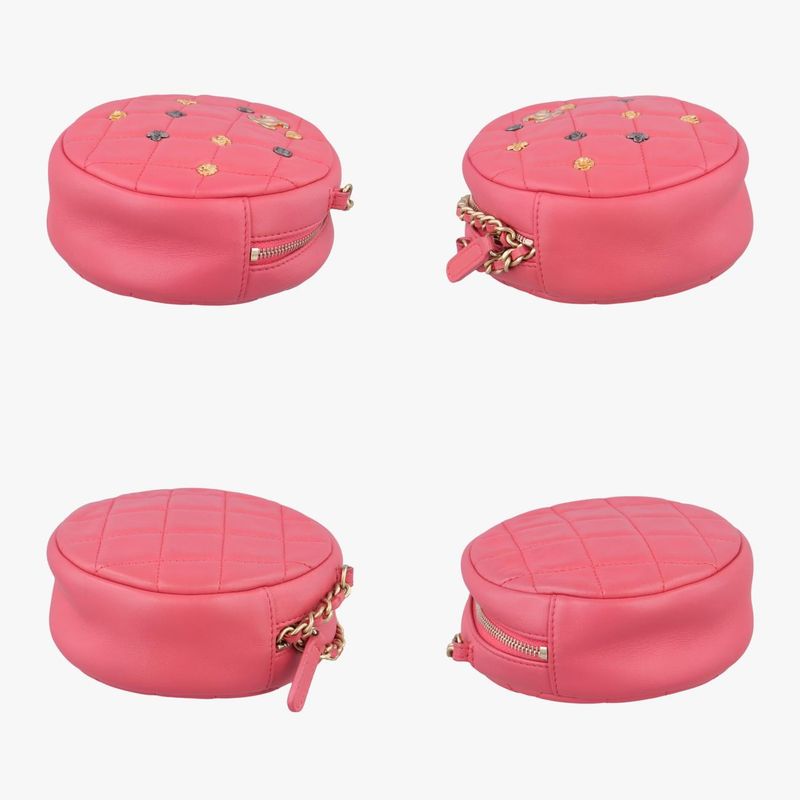 CHANEL charm Round Pink Ramskin A8162026890476