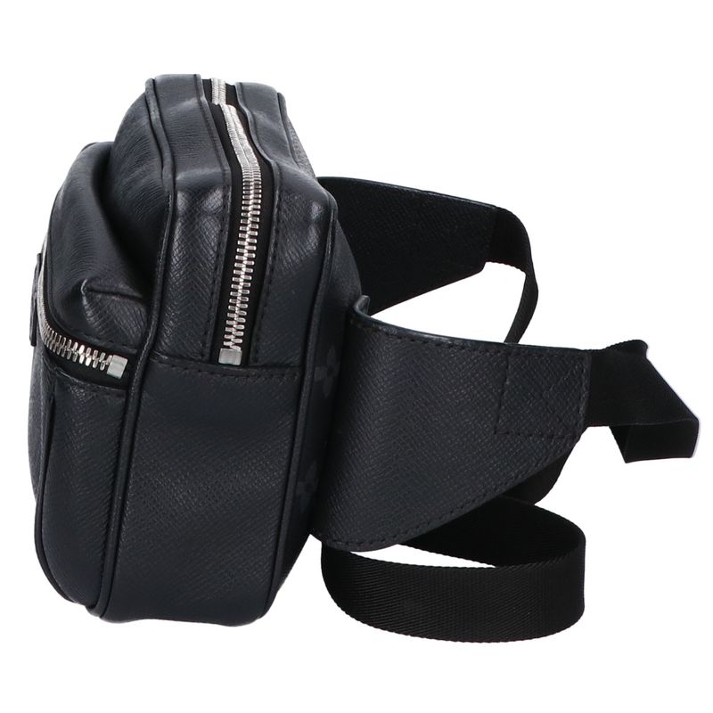 Louis Vuitton M30245 19 Years Taiga Llama Bum Bag Outdoor
