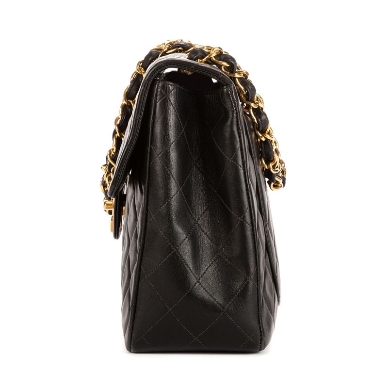 Chanel Maxi Jumbo Vintage Single Flap Black Smooth Scuff Zar A