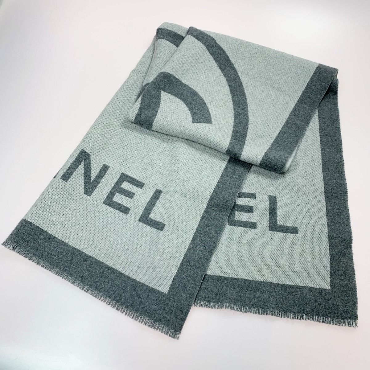 Chanel Coco Mark Large Gray Cashmere/silk Stole Shawl
