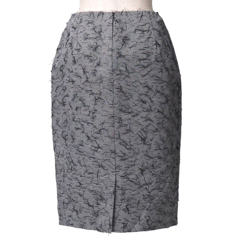 Christian DIOR Skirt Size 42 Tight Knee Length Embroidery All Over Pattern