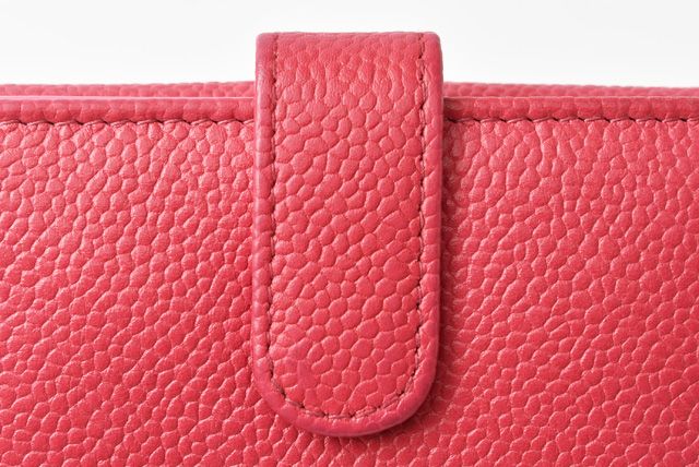 Chanel Foldover Wallet With Bi-colored Buttons In Caviar Skin Rose Purple