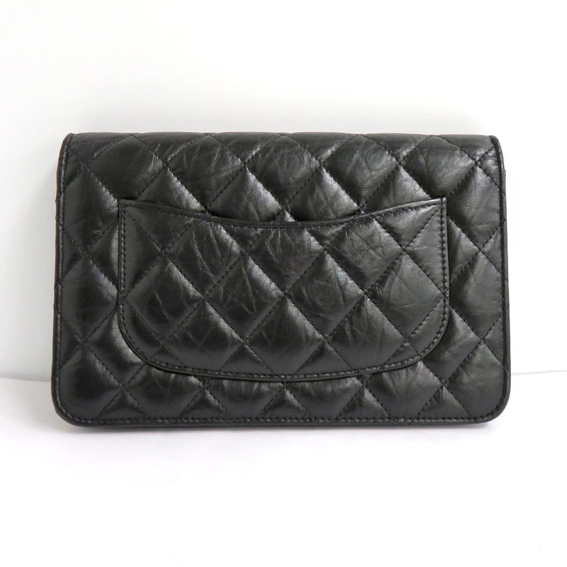 Chanel Matelasse 2.55 Chain Wallet Aged Calfskin Antique Gold Hardware