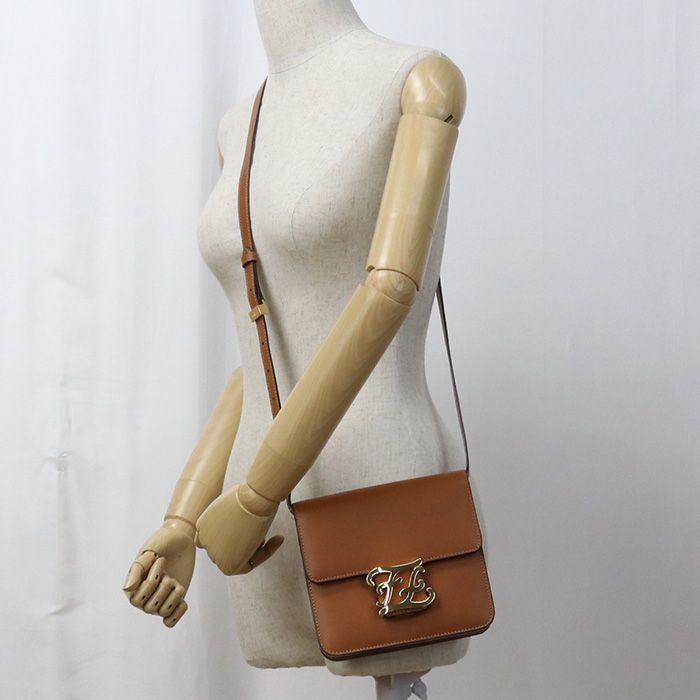 Fendi Shoulder Bag Carrigraffi Fe90591 Shoulder Bag Leather Shoulder Bag Women's