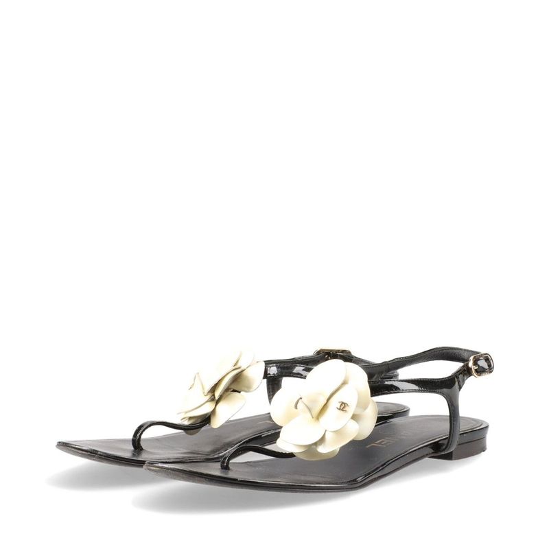 Chanel Coco Mark Camellia Patent Leather Sandals Women's 35C Black And Ivory
