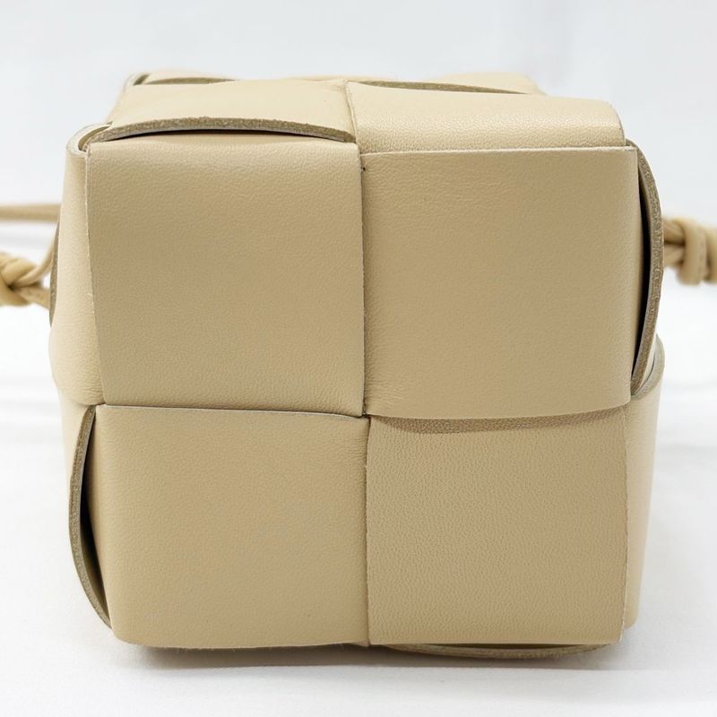 Bottega Veneta Shoulder Cassette Mini Crossbody Bucket Bag Ivory