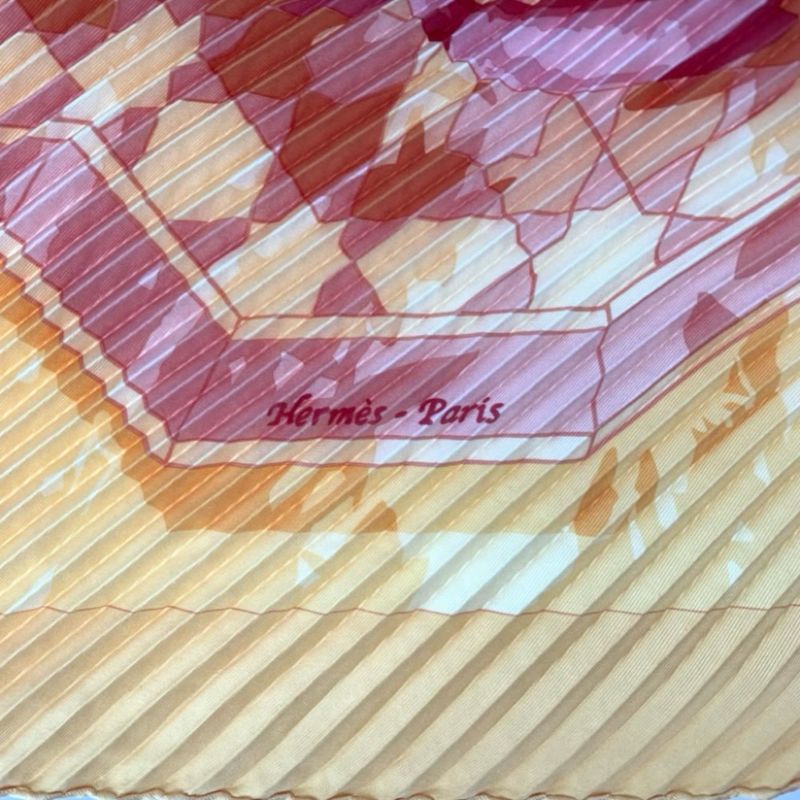 Grade Hermes SOUS LES Orangers Under The Orange Tree Pleated Scarf