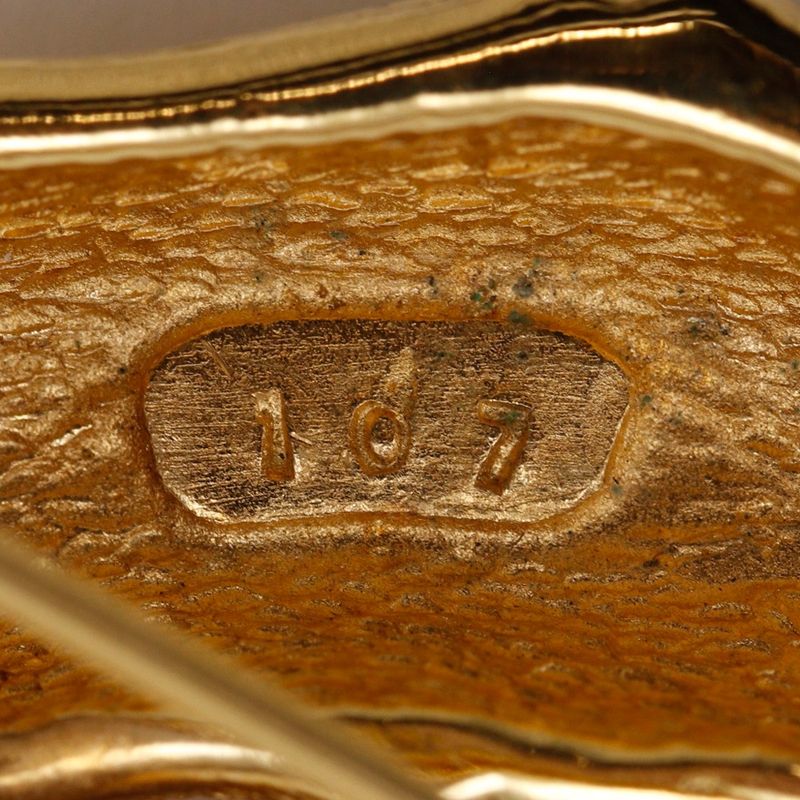 Chanel Bamboo Coco Mark Vintage Gold Plated 107 Ladies 35.0g Brooch