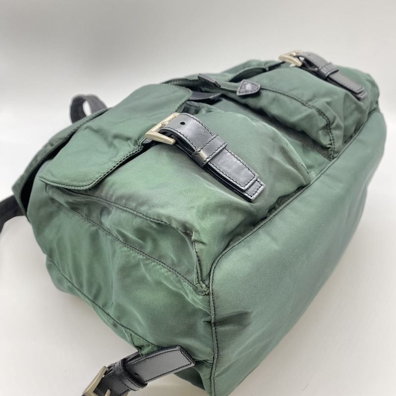 Prada Backpack Sac Daypack Backpack Nylon Khaki Women Men Vintage Fashion