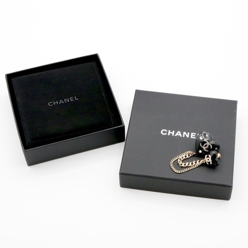 Chanel Brooch Corsage Black Gold Coco Mark Rhinestone Chain Heart