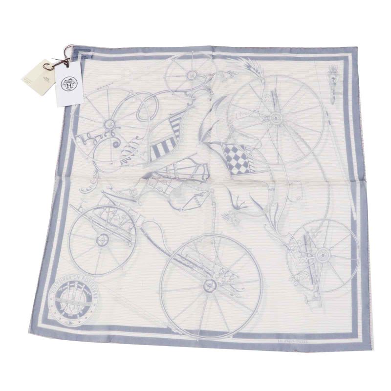 Hermes Gavroche 45 Voitures Enequilibre Elaborate Carriage 100% Silk Scarf