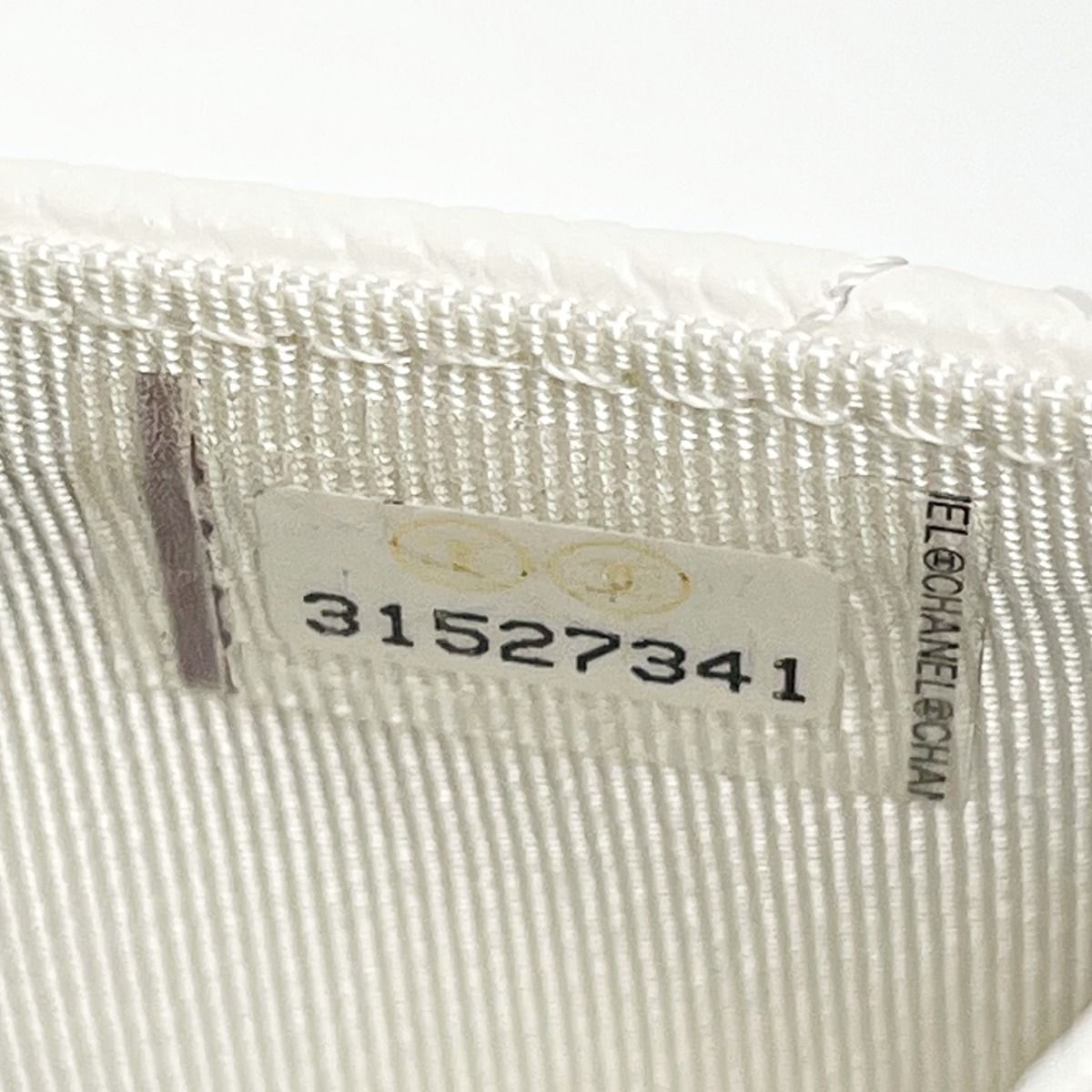 Chanel Matelasse White Card Case Coco Mark Caviar Skin Ladies Authenticity