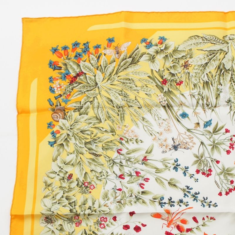 Hermes Carré 90 LA Prairie Meadow Silk Scarf Yellow