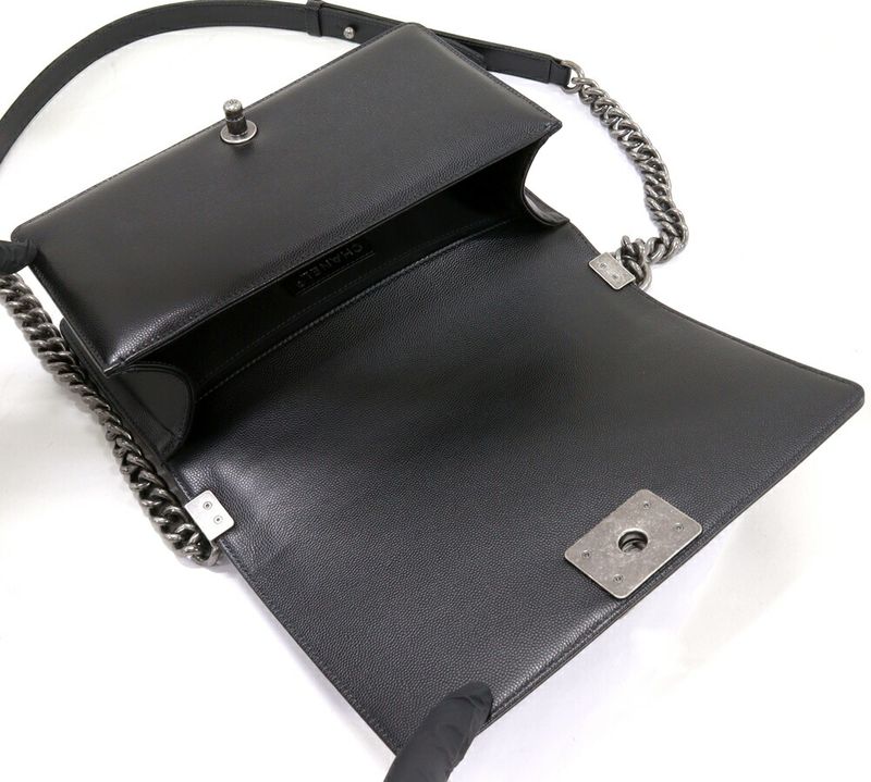 Chanel Shoulder Bag Handbag Boy Chanel Chain Shoulder Bag Caviar Skin Black