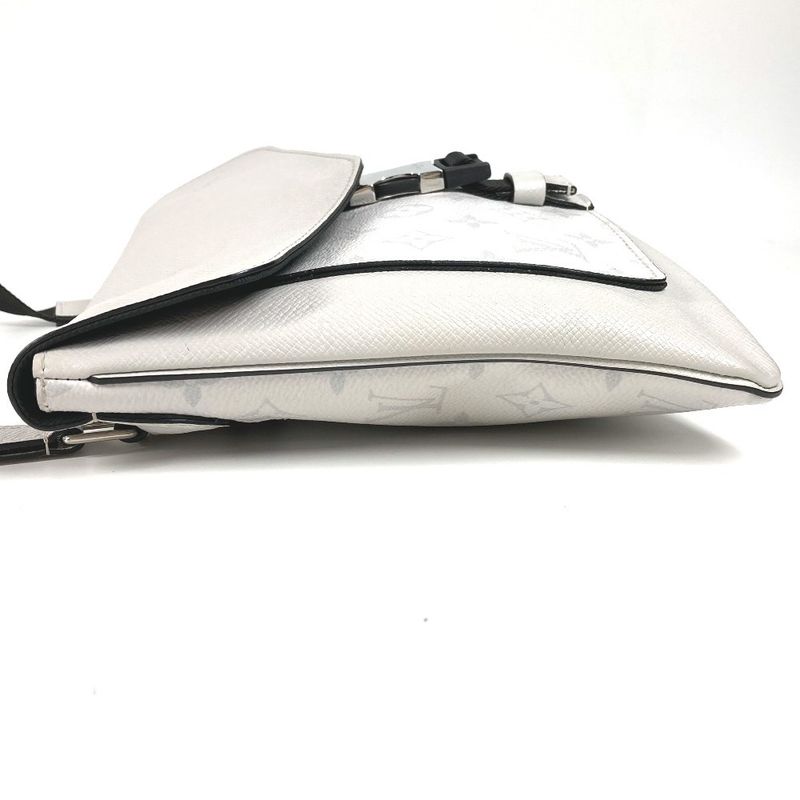 Louis Vuitton Shoulder Bag Flap Messenger M30411 Taiga Leather White