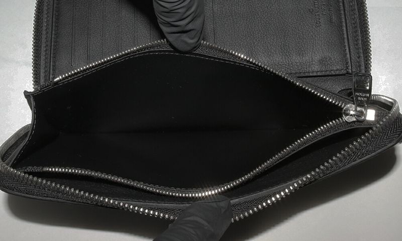Louis Vuitton Round Zipper Long Wallet With Coin Purse Taurillon Leather Noir