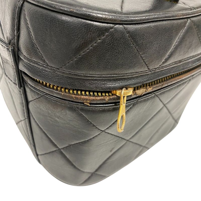 Chanel Coco Mark Turnlock Vanity Bag 4th Matelasse Handbag Bag Cabasn Brand